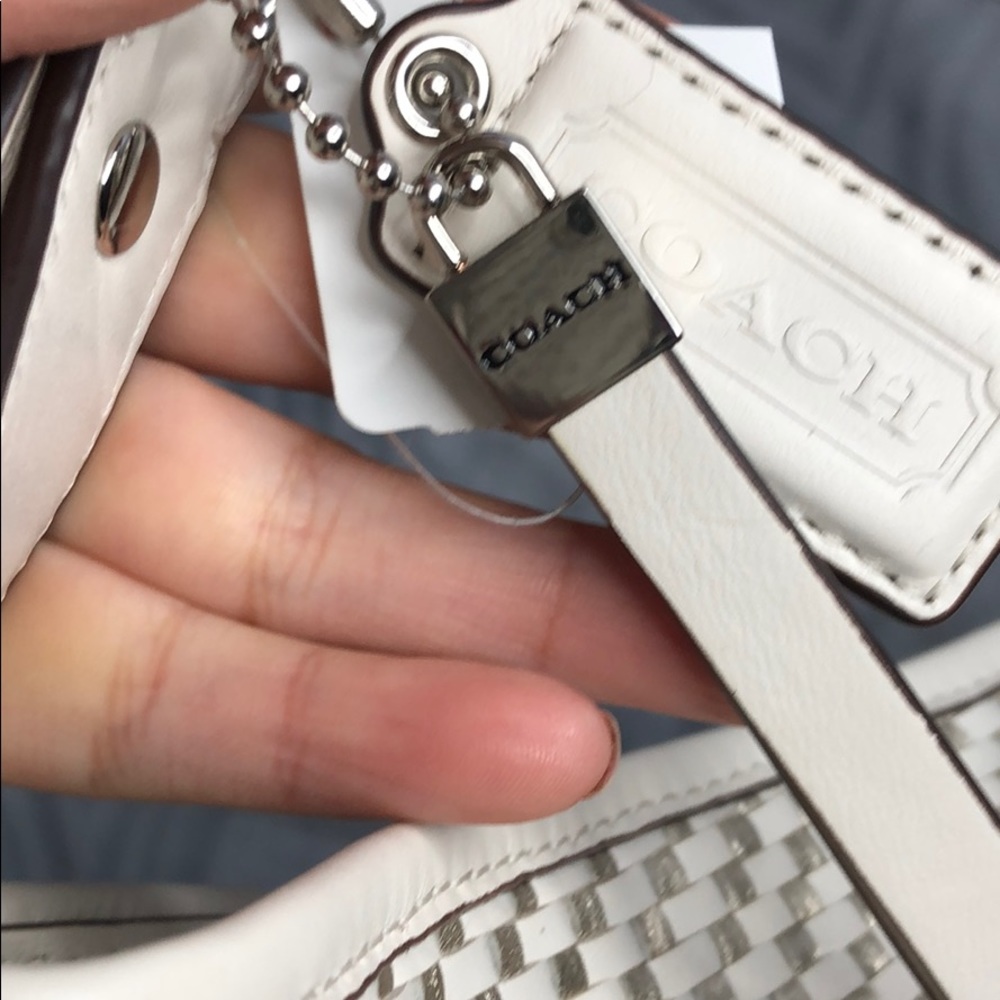 Purse - Picture 7 of 9